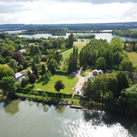 Clairseine Villa Tournedos-sur-Seine Екстериор снимка